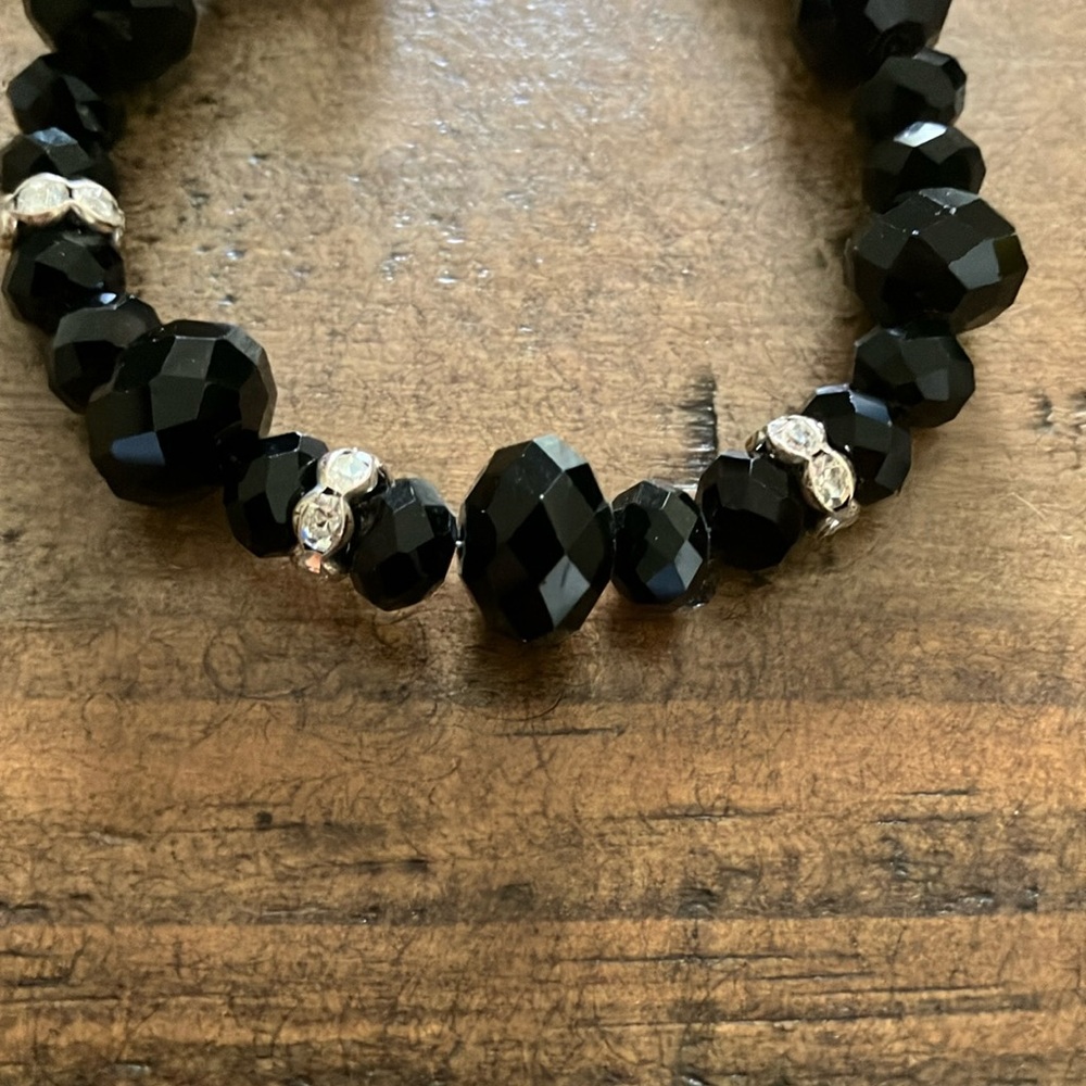Black Fashion Jewelry bracelet EUC - Picture 3 of 4